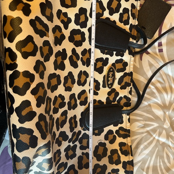 Coach Leopard-Print Tote in Black and Tan . - Picture 11 of 16